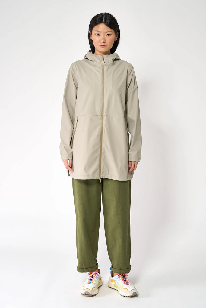 Chaqueta impermeable Brouillard de Mujer Tantä. Color gris