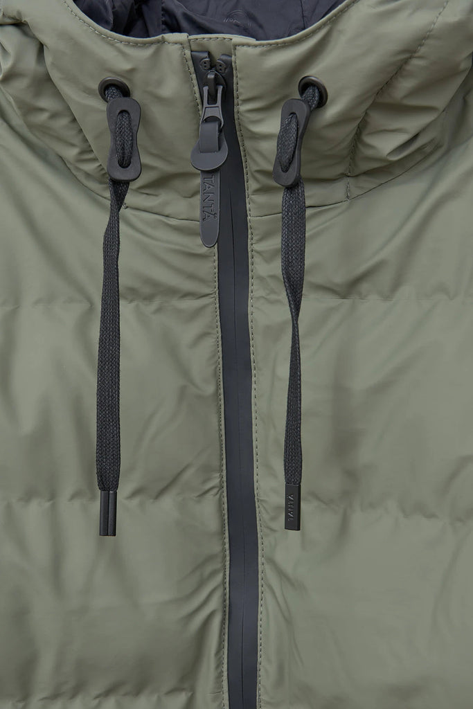 Hrom Mulled Basil Tantä Rainwear FW24