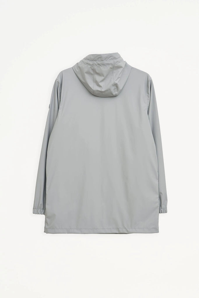 La chaqueta Kabut es un impermeable de corte estándar en PU para Hombre Tantä Gris