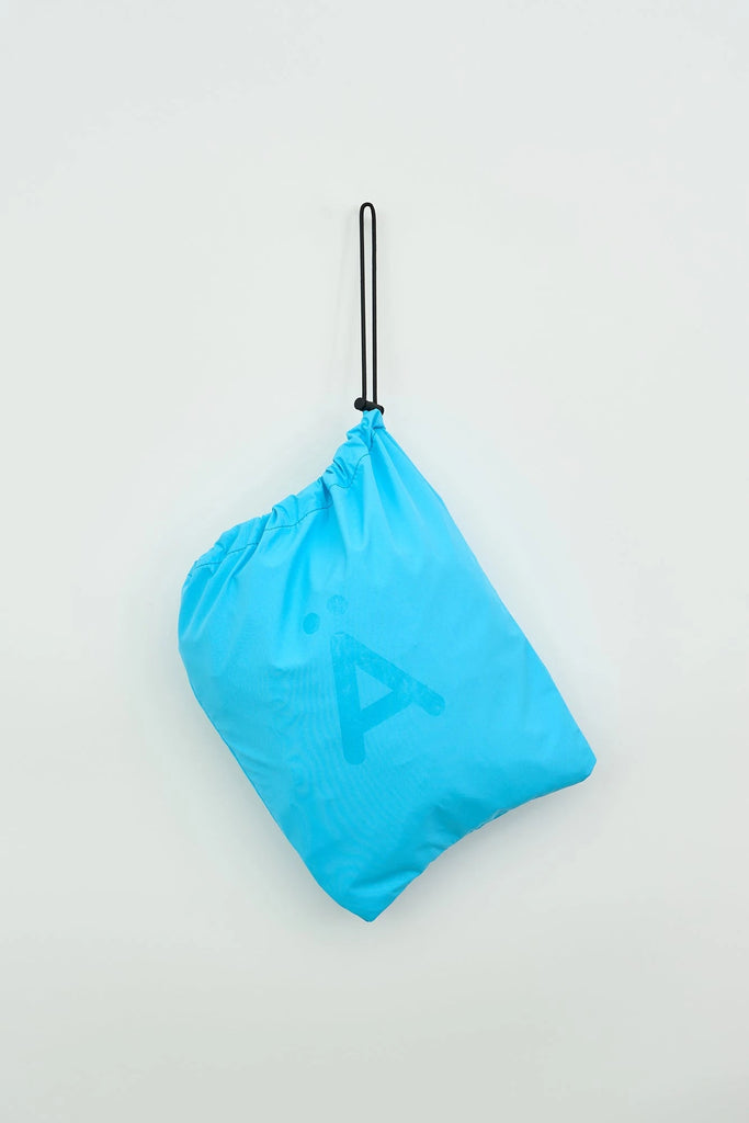 Chaqueta Tantä de HOMBRE Liutis es impermeable. Azul 