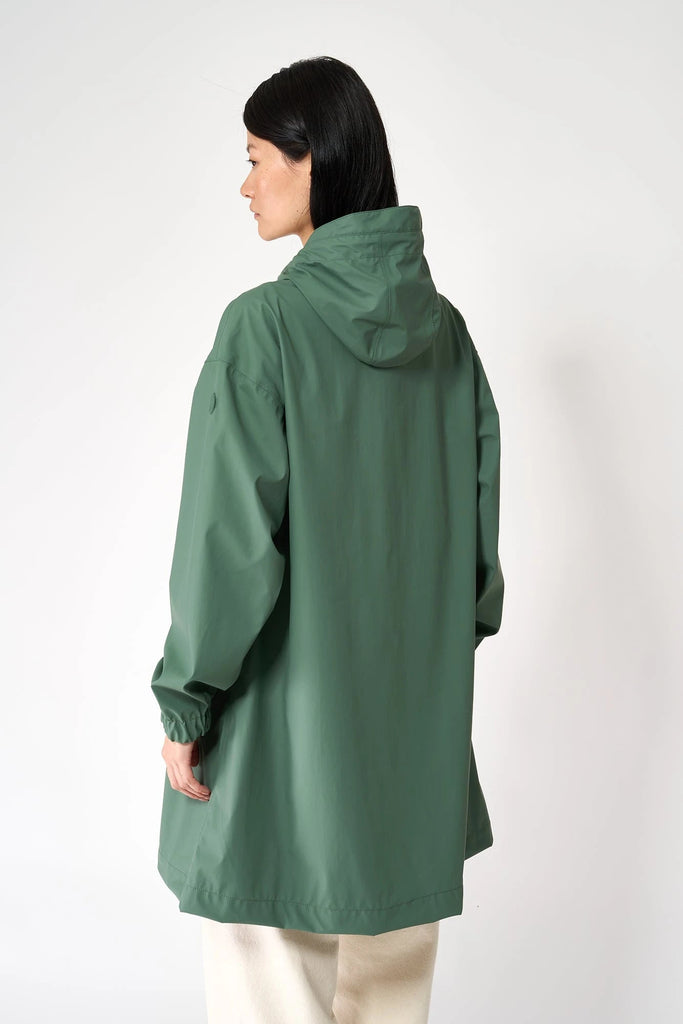 Chaqueta impermeable de mujer Mis o chubasquero de corte holgado. Color verde