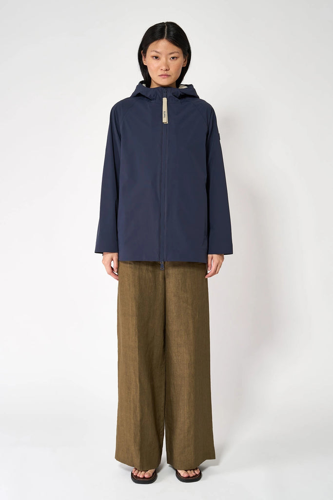 Noe Navy Tantä Rainwear SS25