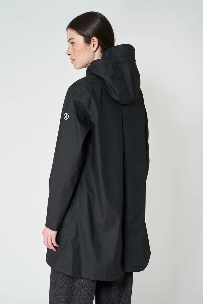 Nuovola Black Tantä Rainwear FW24