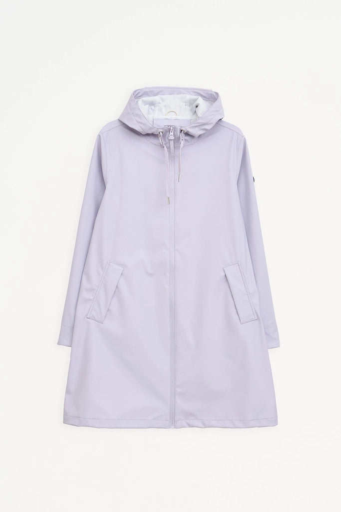Chubasquero impermeable de mujer Nuovola de Tantä. Color lila