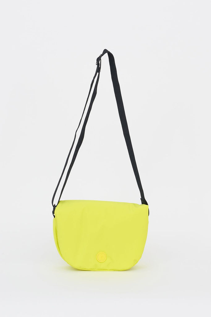 Bolso Impermeable Acolchado Softshell Babuxa. Verde Menta