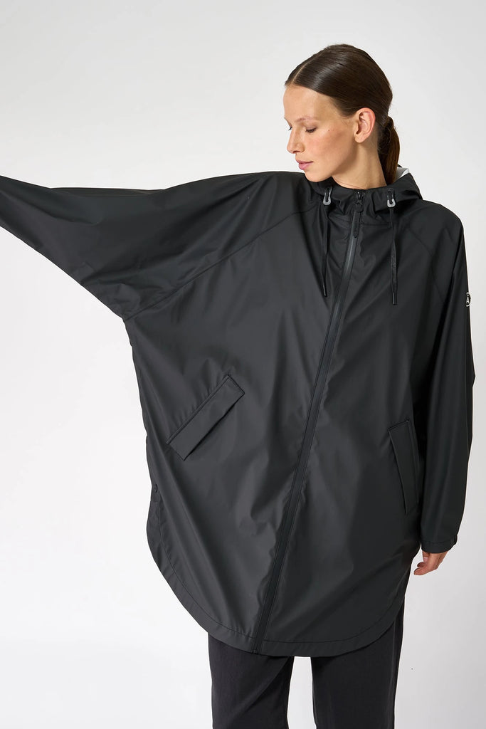 Chubasquero Impermeable de mujer SKY. Color negro