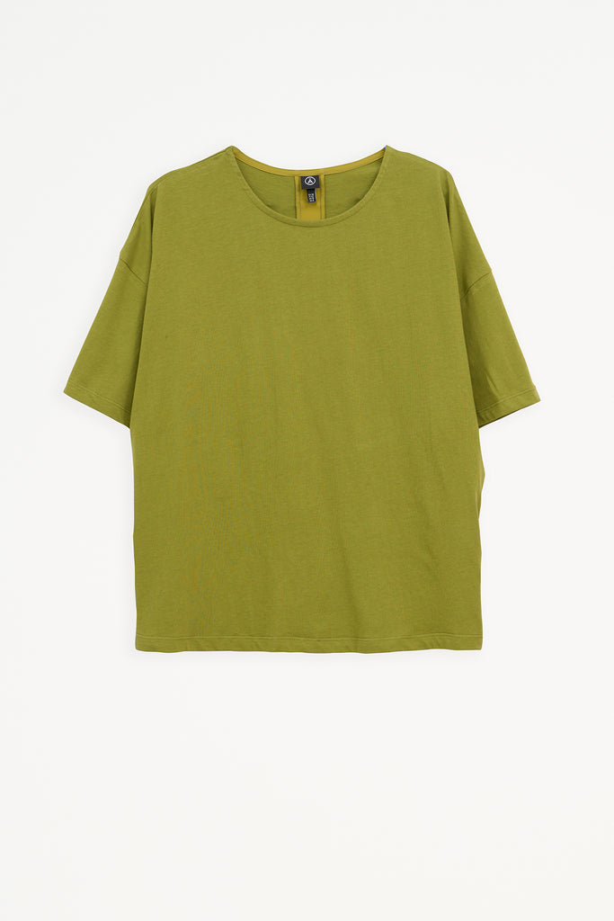 Camiseta de corte holgado confeccionada en jersey de algodón de mujer. Tantä. Color Verde