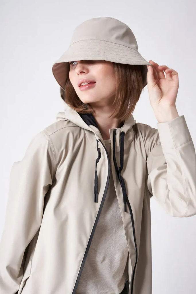 Chubasqueros, chaquetas y accesorios Impermeables