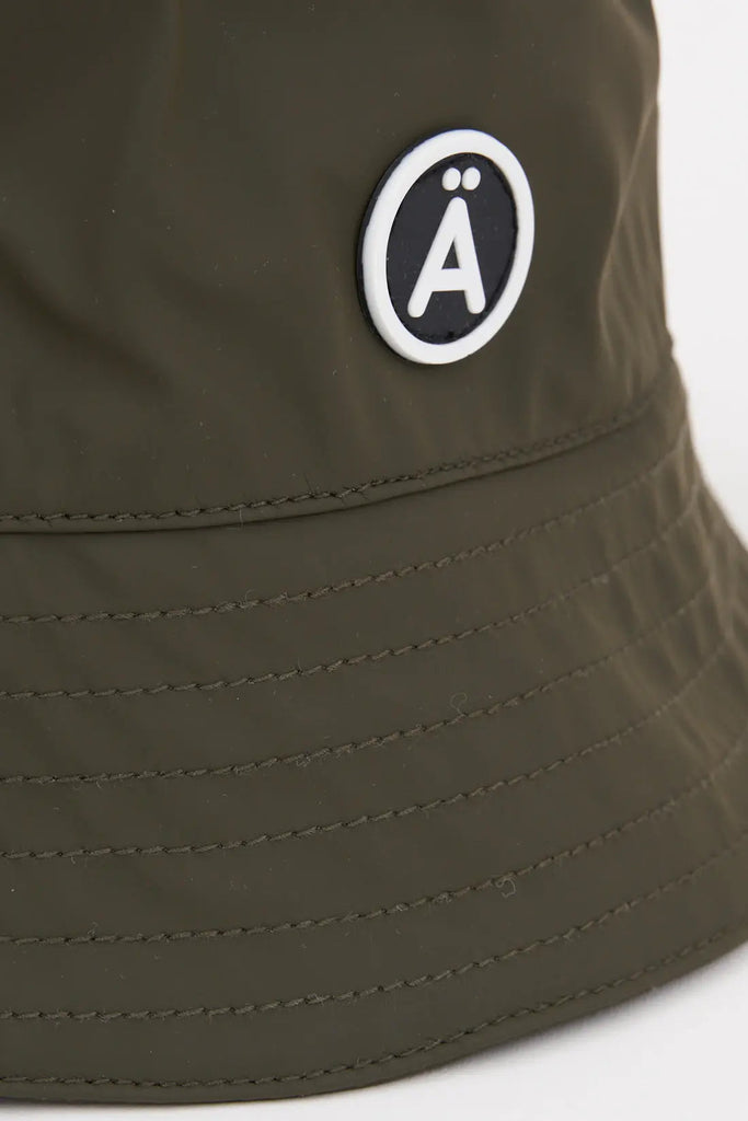 Drëpsen Khaki Tantä Rainwear FW23