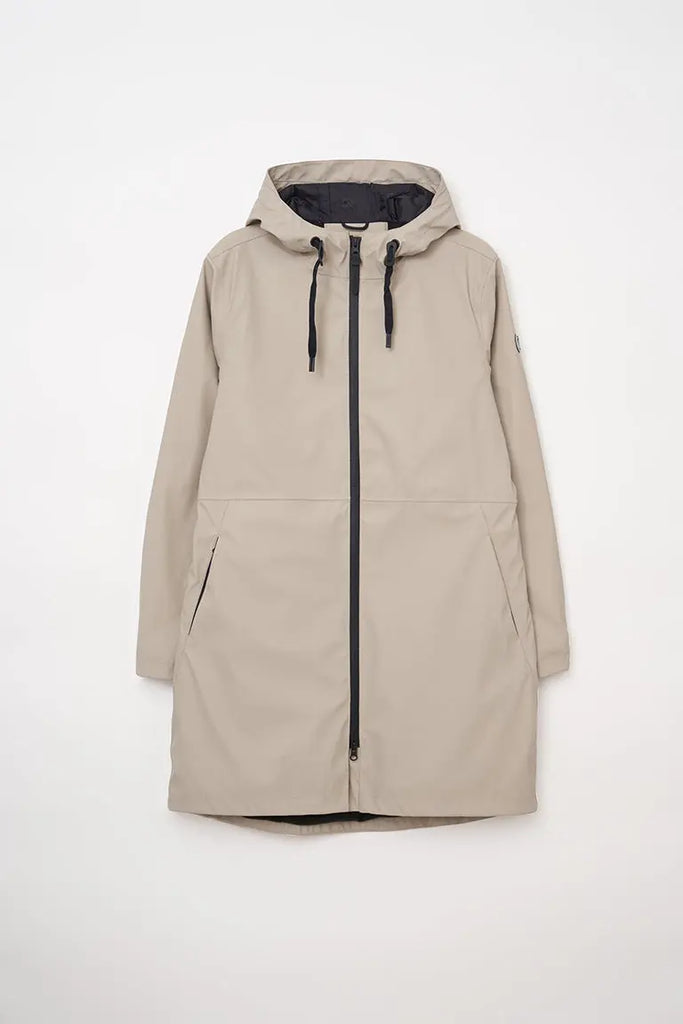 Abrigo impermeable de mujer Tantä color gris piedra.