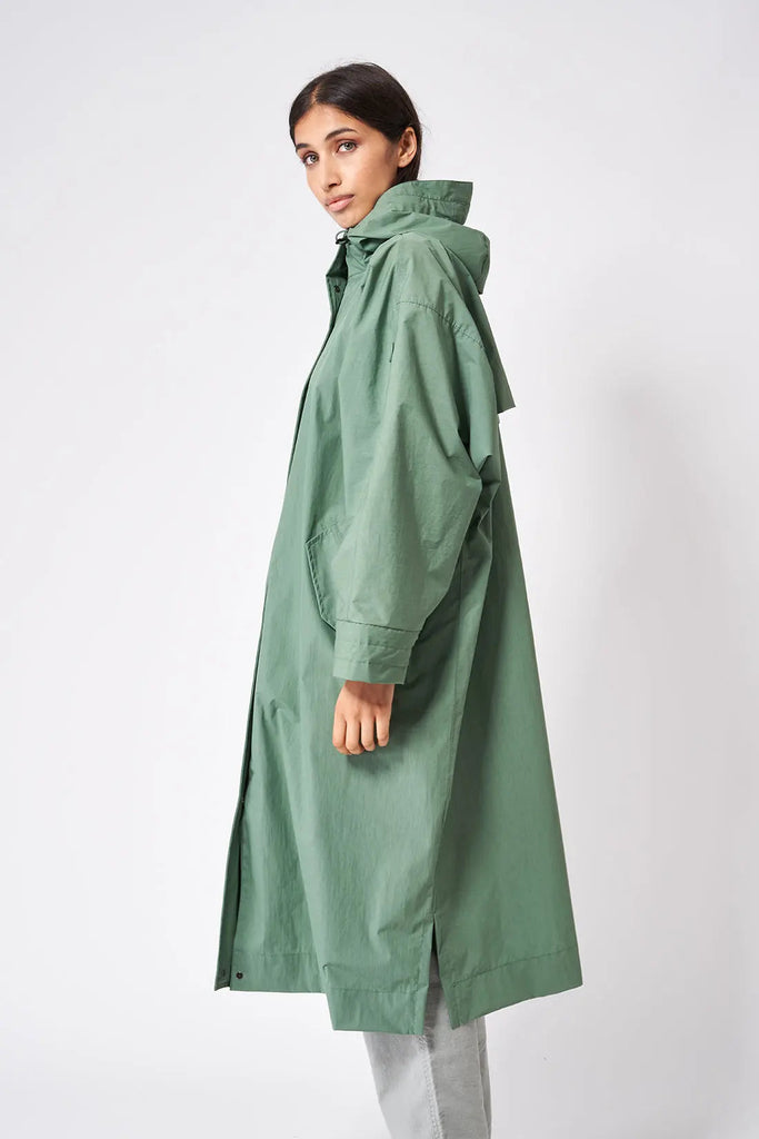Tihkusade Dark Ivy Tantä Rainwear SS23