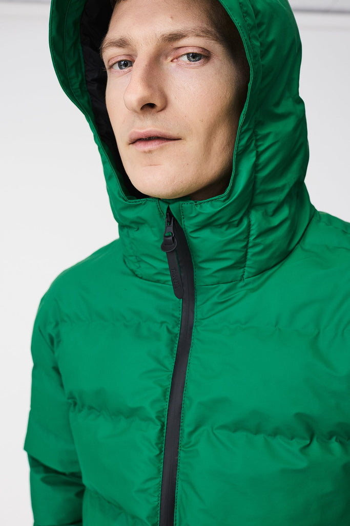 Abrigo Impermeable Hombre tipo plumas