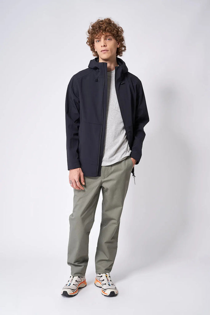 Motregn Black Tantä Rainwear SS23