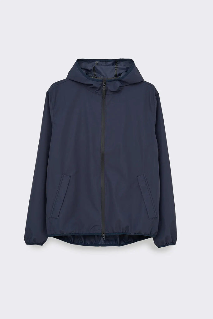 Cazadora reciclada  100% impermeable de hombre Tantä. Color azul marino. Dugga Navy