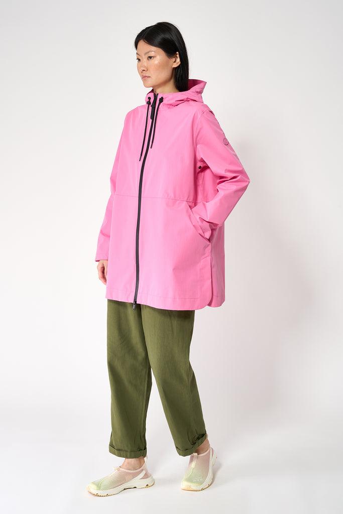 Chaqueta impermeable de Mujer Platzregen en algodón impermeable. Tantä. Color rosa 