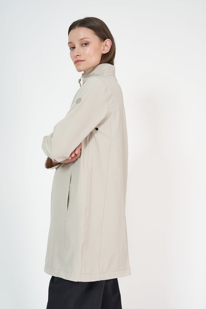 Abrigo Impermeable Piovana Entallado Softshell de mujer crudo