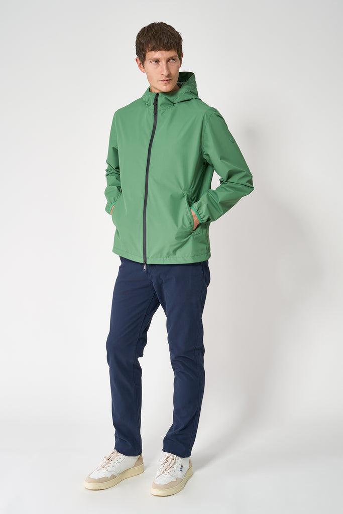  Chaqueta Tantä de HOMBRE Liutis es impermeable. Verde 