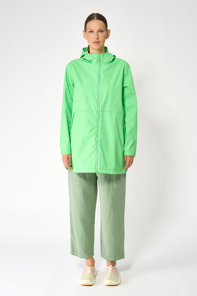  Chaqueta impermeable Brouillard de Mujer Tantä. Color verde menta. 