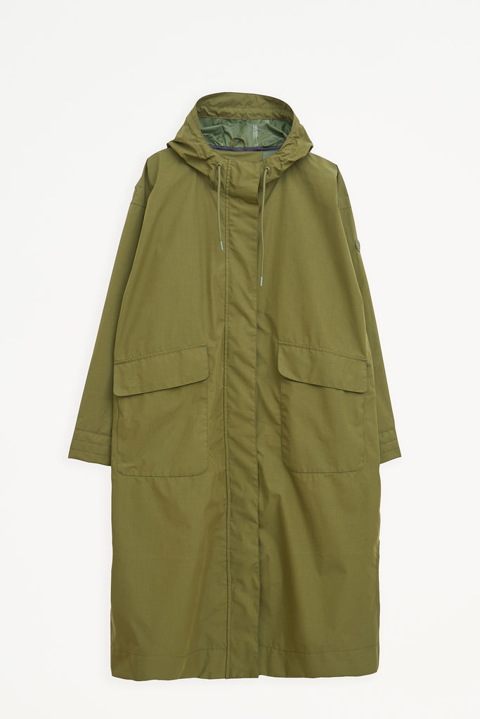 Trench coat o gabardina impermeable de Mujer tipo capa Tantä. Color verde