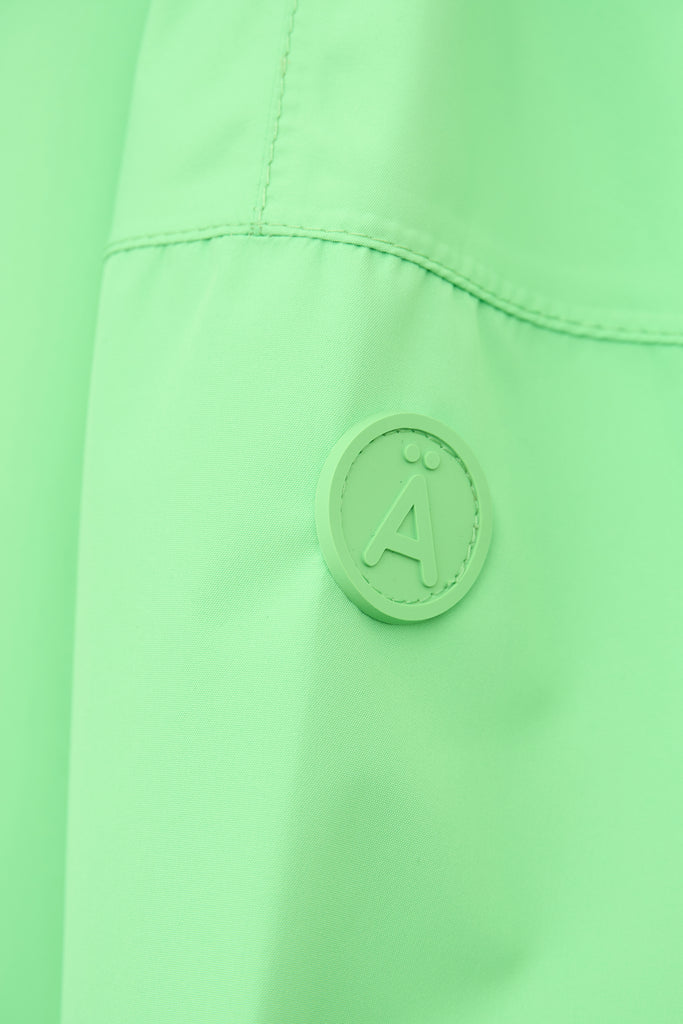 Chaqueta impermeable Lainoa de mujer Tantä  Color Verde Menta