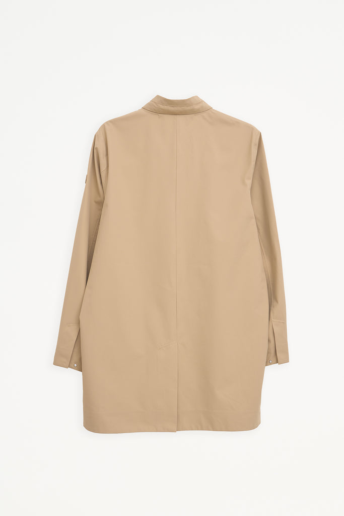 Trench o gabardina sin costuras Tantä de hombre Beige.