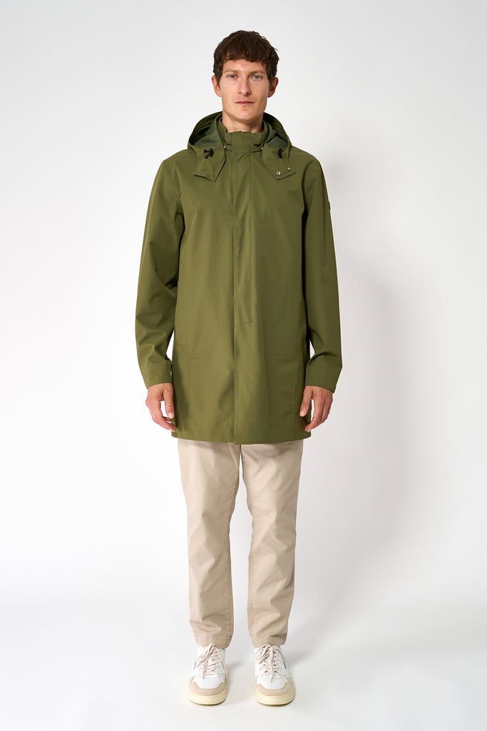 Trench o gabardina sin costuras Tantä de hombre verde.