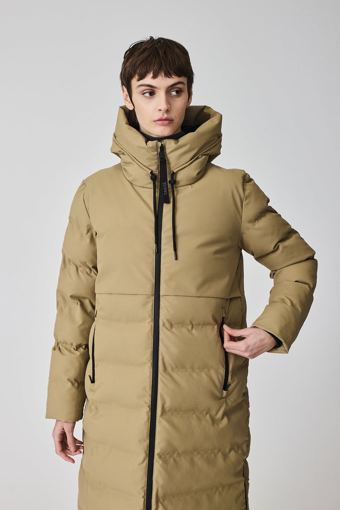 Plumífero de Mujer impermeable. Vegano