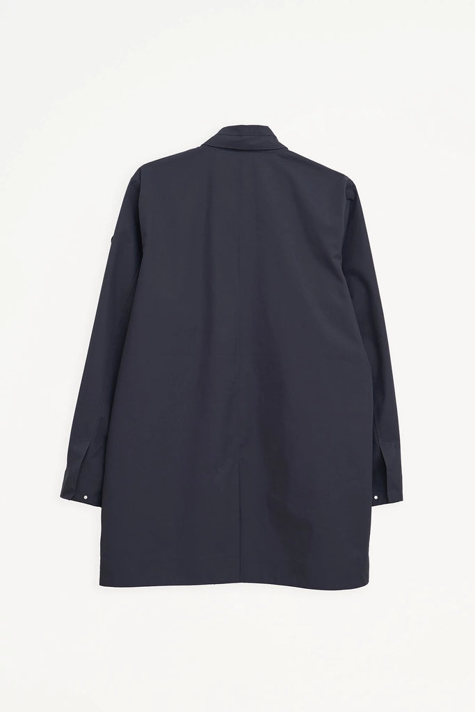 Trench o gabardina sin costuras Tantä de hombre Azul oscuro.
