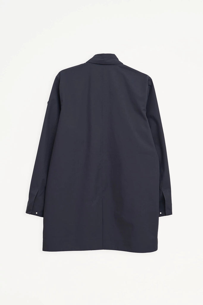 Trench o gabardina sin costuras Tantä de hombre Azul oscuro.