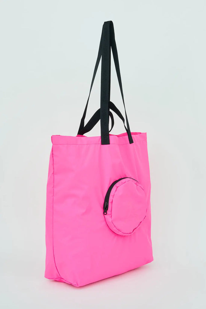 Bolso sostenible impermeable y reciclado Tantä. Color rosa. Proin Pink Glow