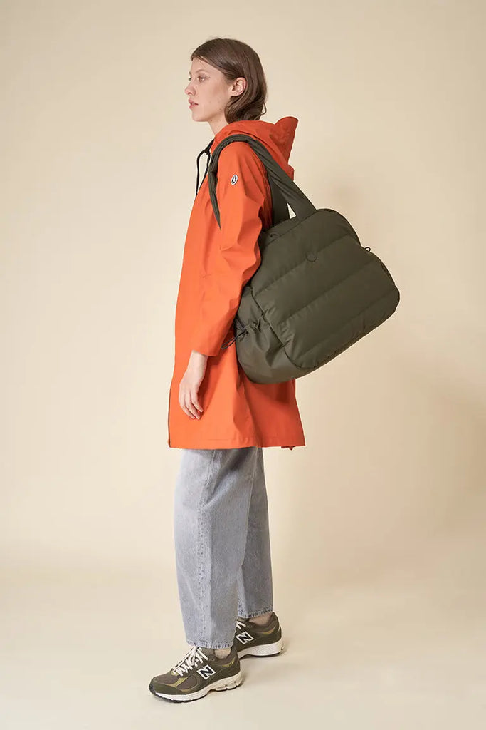 Bolso acolchado impermeable de Tantä.
