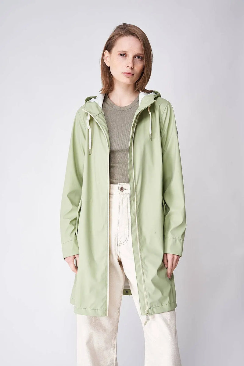 NUOVOLA. 100% waterproof raincoat for women Tantä. Green color – Tantä ...