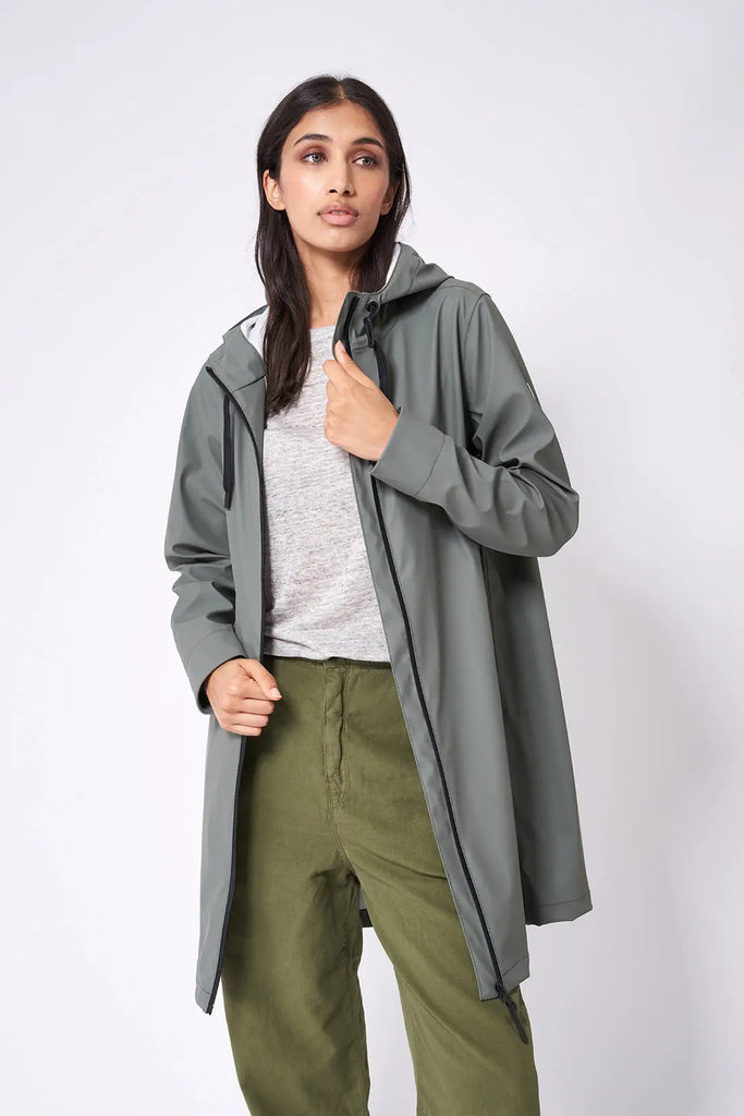 Nuovola Castor Gray Tantä Rainwear FW23