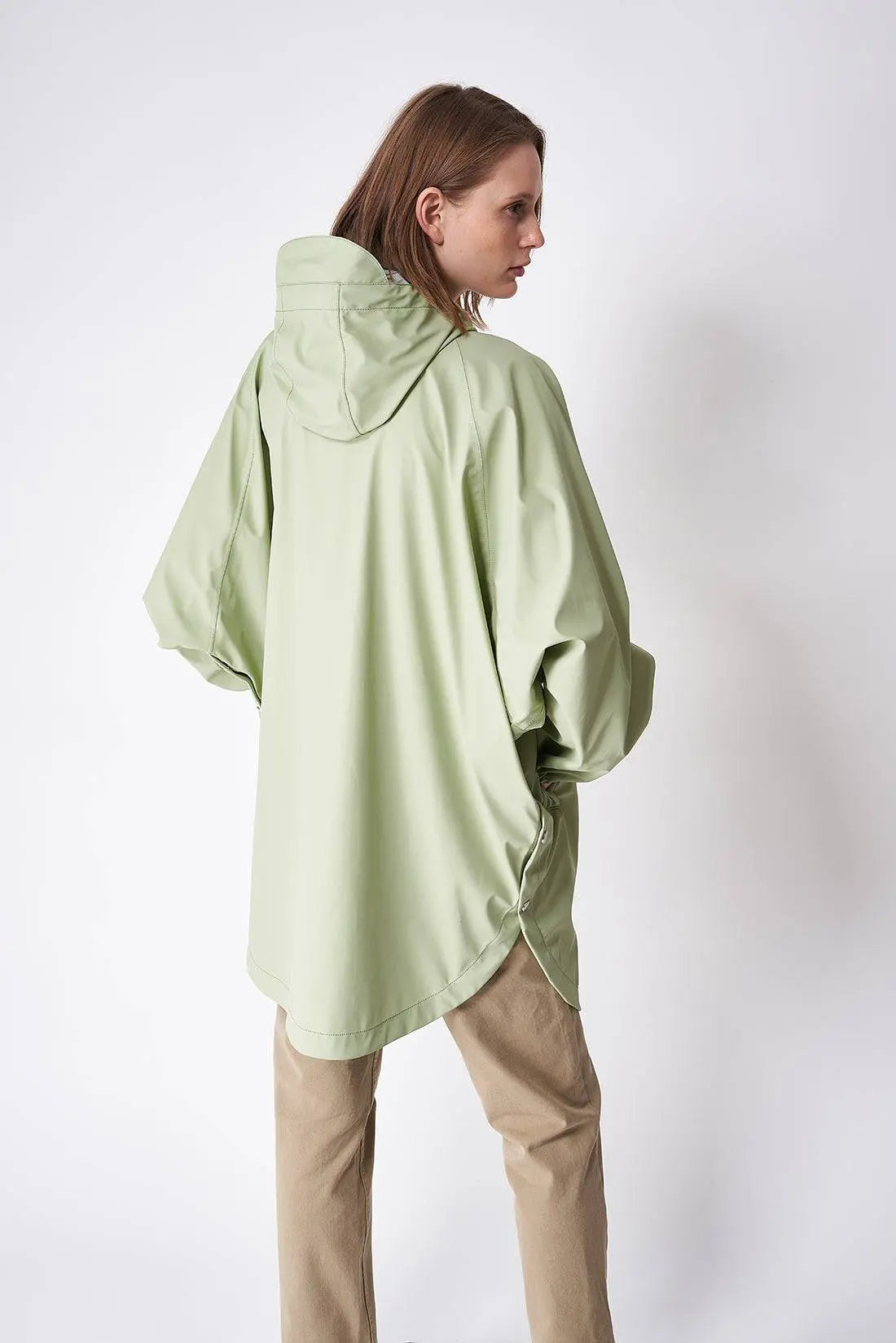 SKY. Tantä Women's waterproof poncho or cape raincoat. – Tantä Rainwear