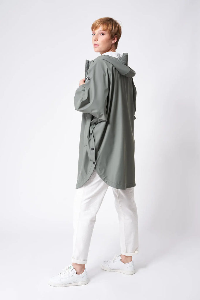 Sky Castor Gray Tantä Rainwear FW23