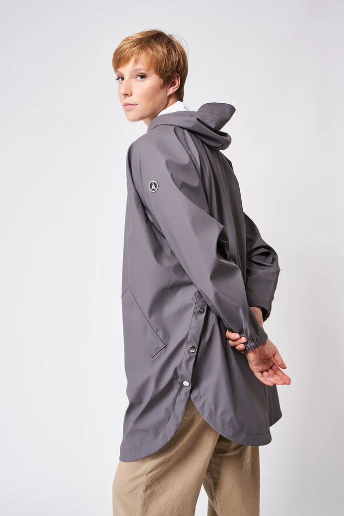 Sky Lava Grey Tantä Rainwear SS23