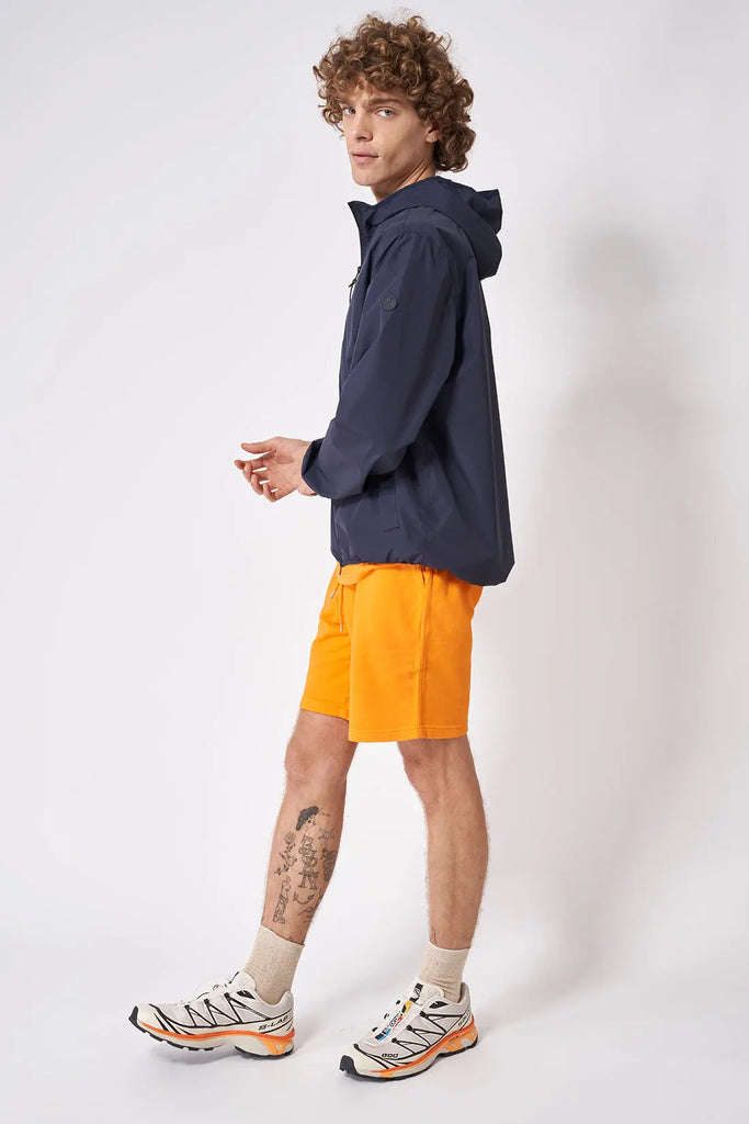 Cazadora reciclada  100% impermeable de hombre Tantä. Color azul marino. Dugga Navy