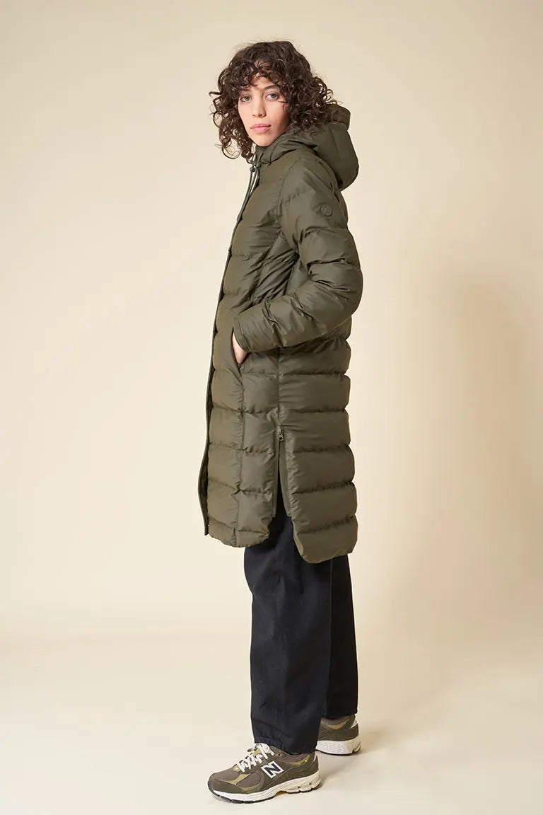 Abrigo Impermeable de Mujer Tantä: Parka Acolchada Pyt. Verde khaki – Tantä  Rainwear